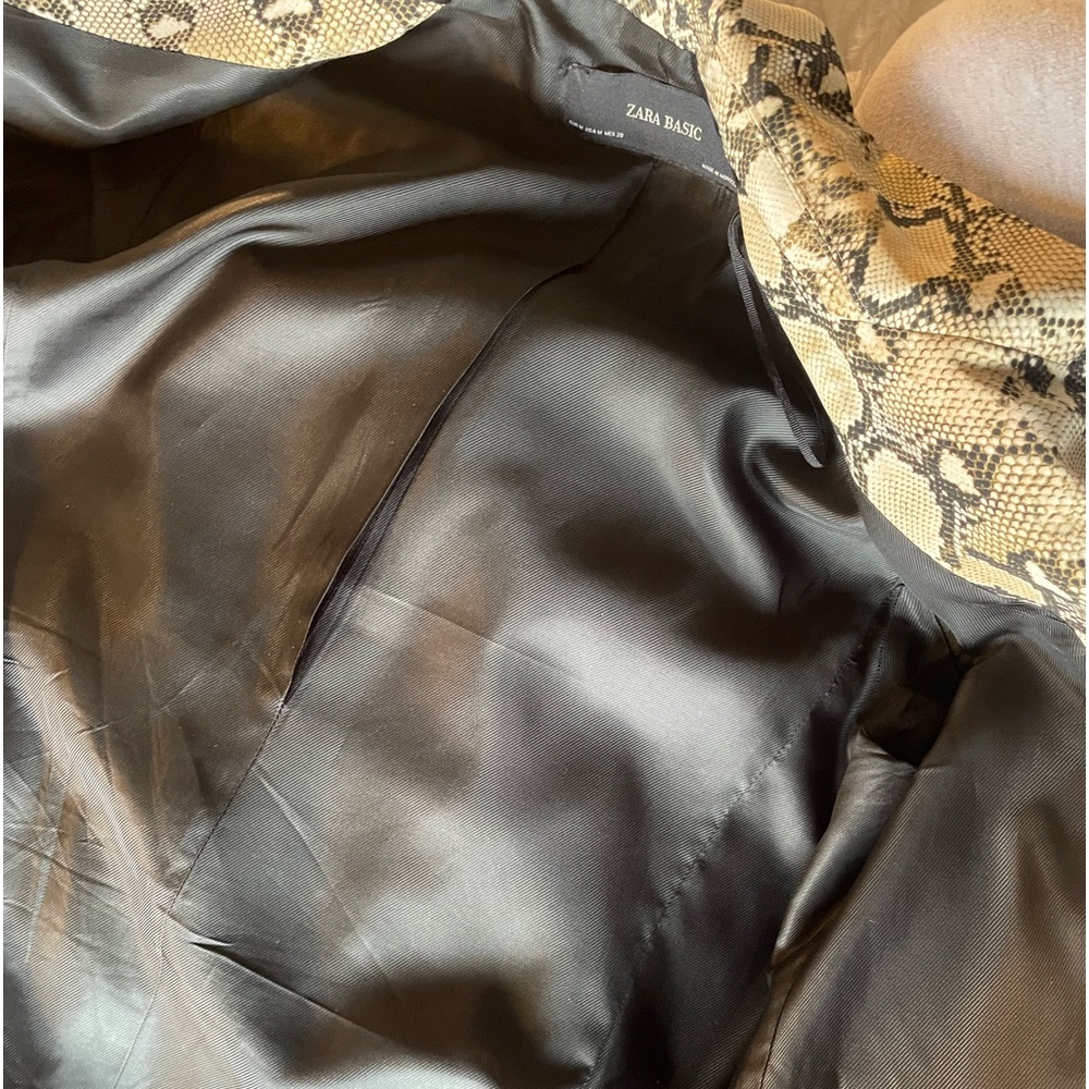 Zara Snake skin print blazer